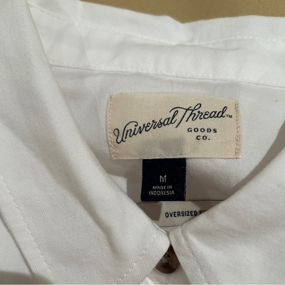 Four White Ladies Shirts - Picture 6 of 13